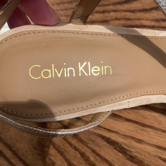 Calvin Klein heel - Picture 4 of 6
